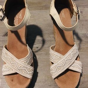 Toms Wedges